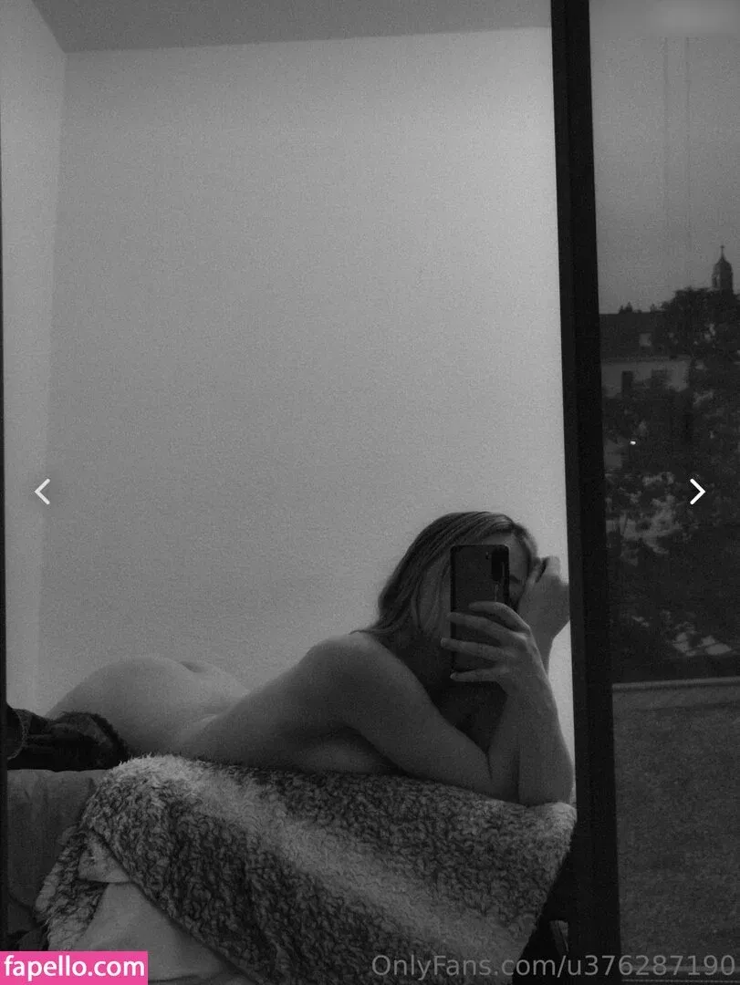 Tinuvielx / xLuthien Onlyfans Photo Gallery 