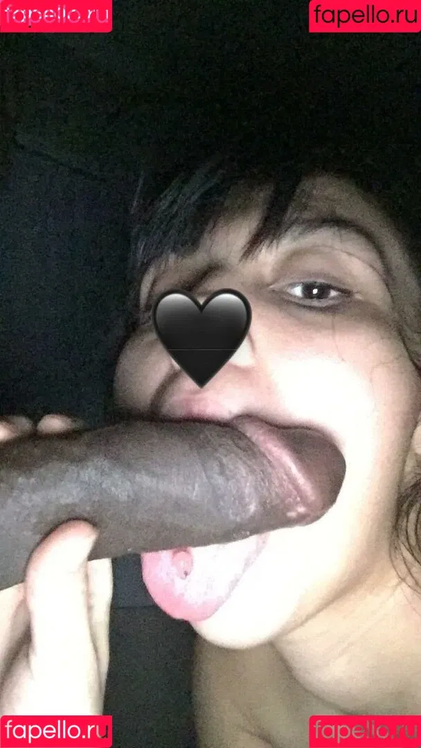 eatmjsbombpussc Onlyfans Photo Gallery 