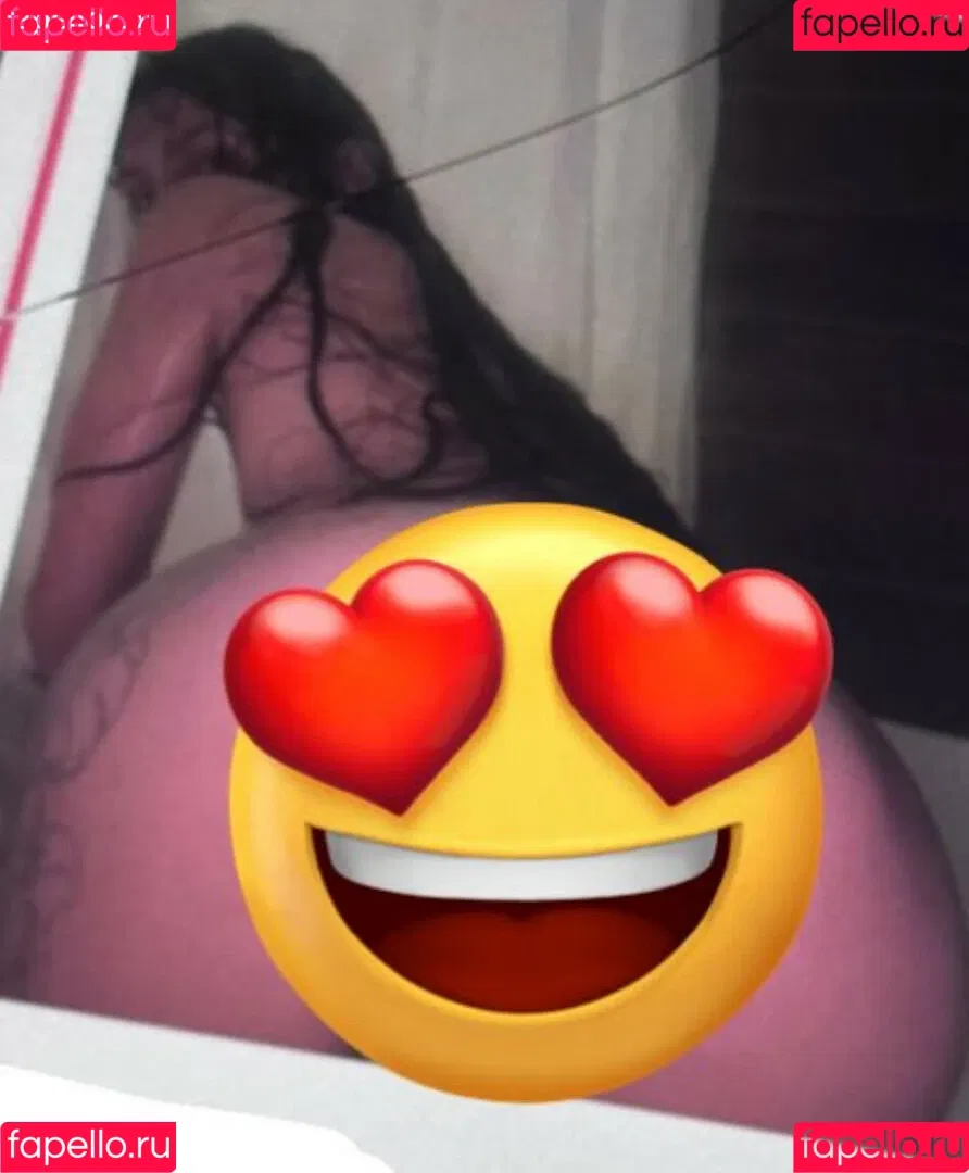 eatmjsbombpussc Onlyfans Photo Gallery 