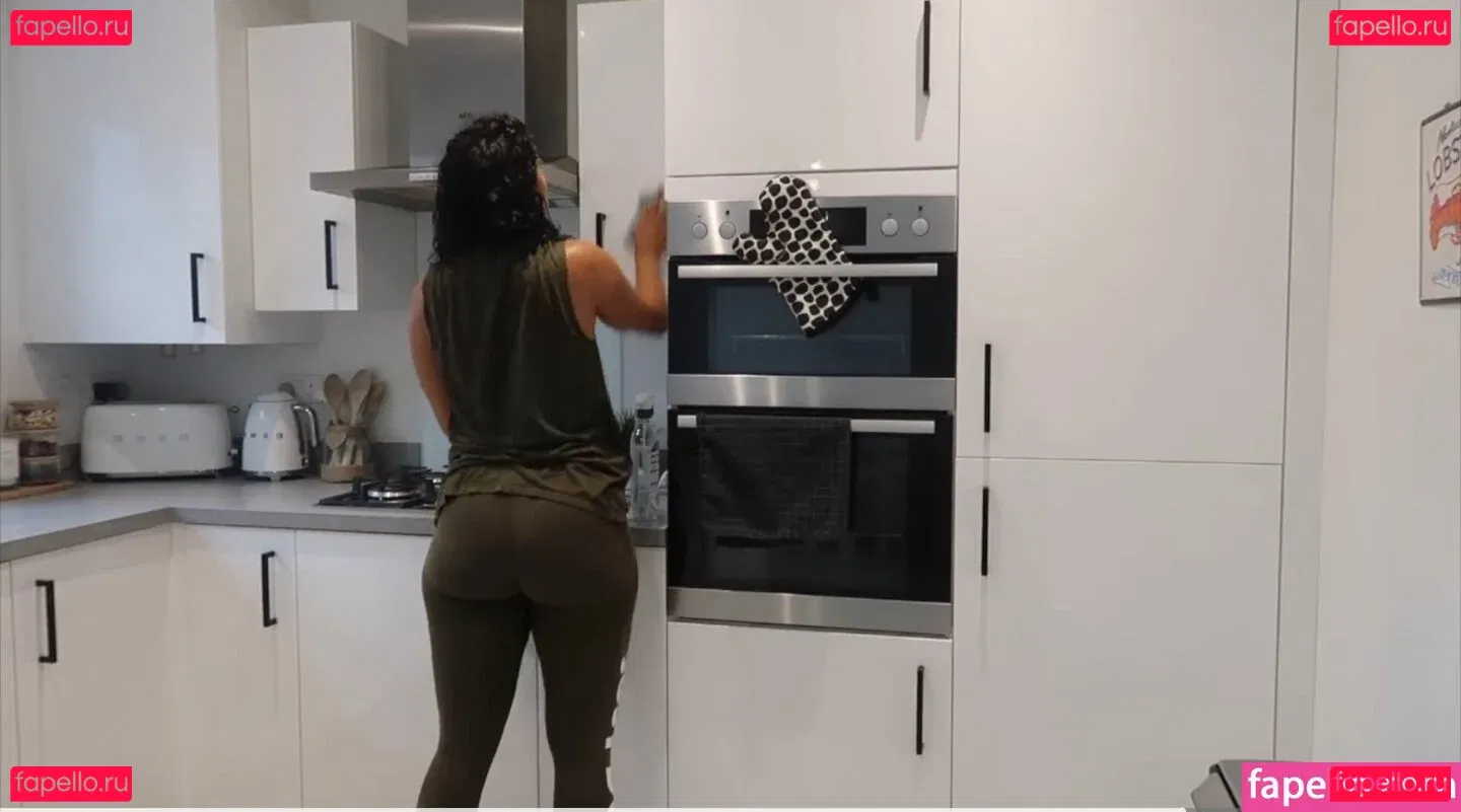 Leila Berisha Onlyfans Photo Gallery 