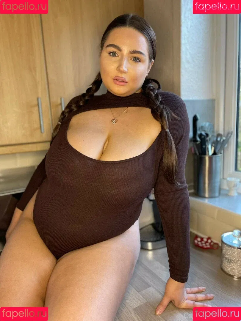Luci May Onlyfans Photo Gallery 