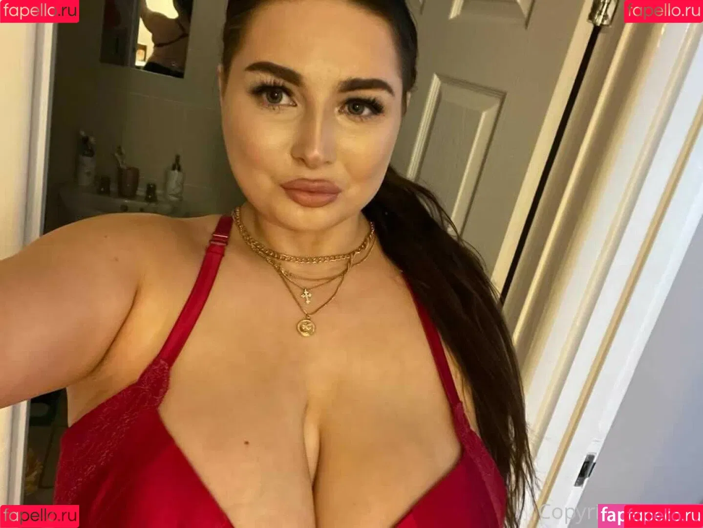 Luci May Onlyfans Photo Gallery 