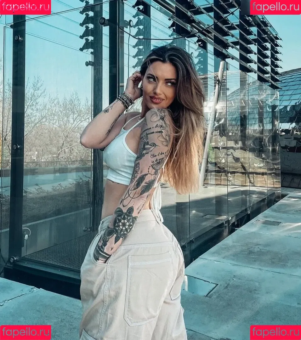Aline Jost Diraimondo Onlyfans Photo Gallery 