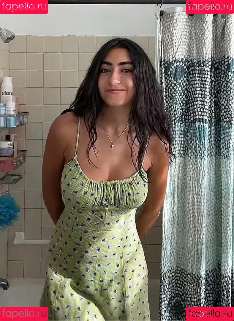 Megan Larian Onlyfans Photo Gallery 