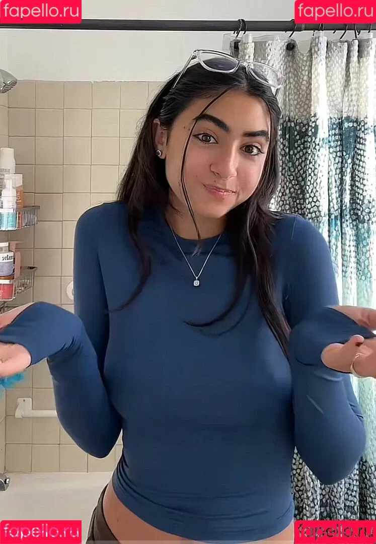 Megan Larian Onlyfans Photo Gallery 