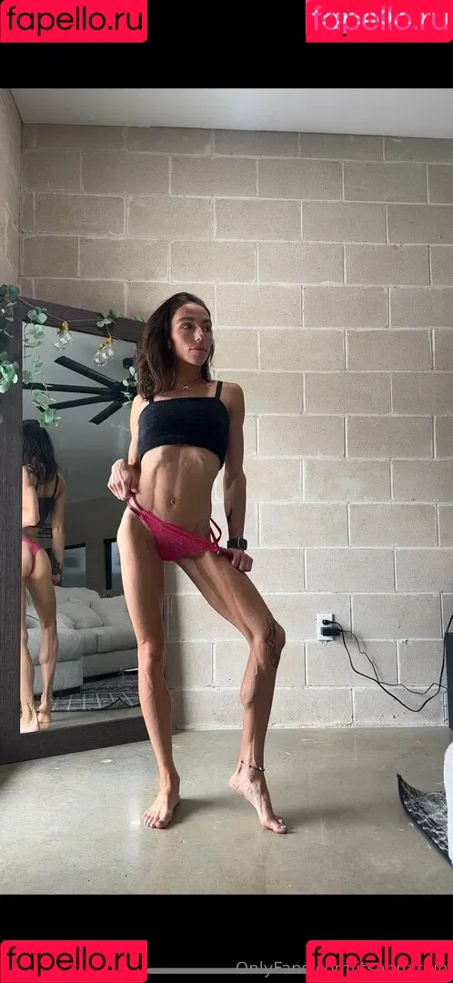 itsannarain Onlyfans Photo Gallery 