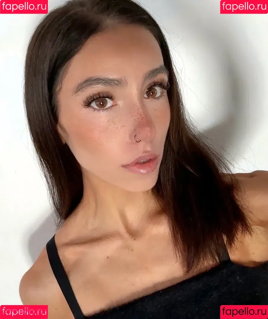 itsannarain Onlyfans Photo Gallery 
