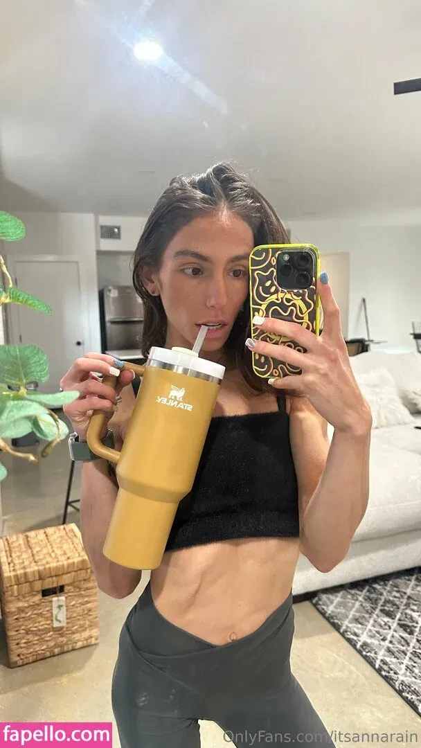 itsannarain Onlyfans Photo Gallery 