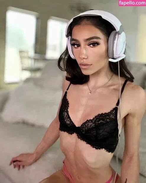 itsannarain Onlyfans Photo Gallery 