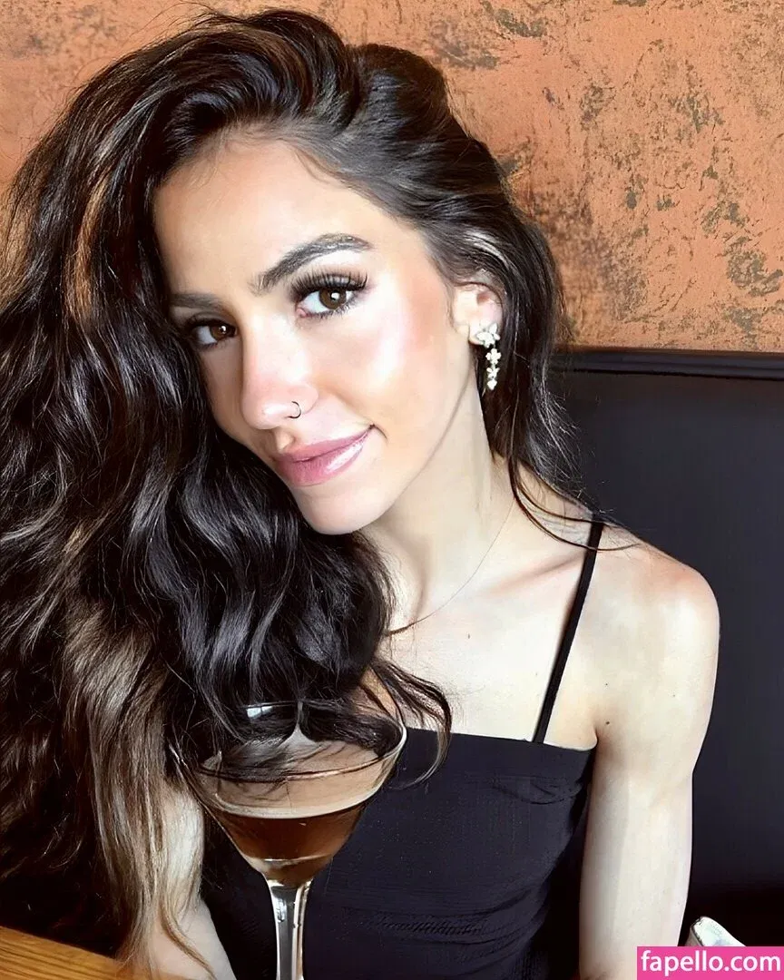 itsannarain Onlyfans Photo Gallery 