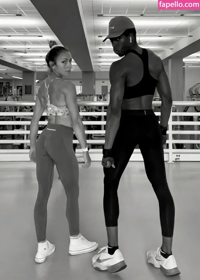 itsannarain Onlyfans Photo Gallery 