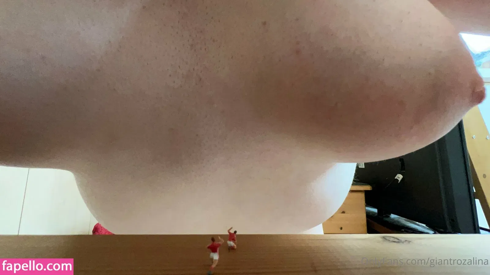 giantrozalina Onlyfans Photo Gallery 