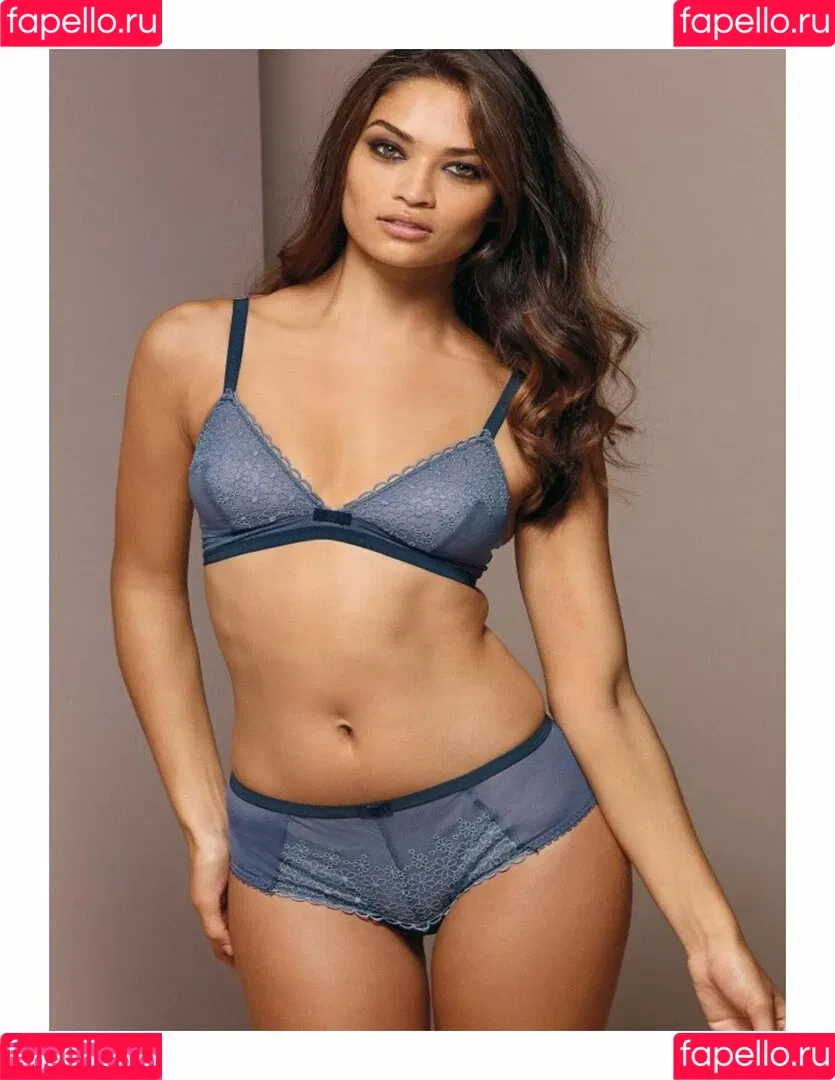 Shanina Shaik Onlyfans Photo Gallery 