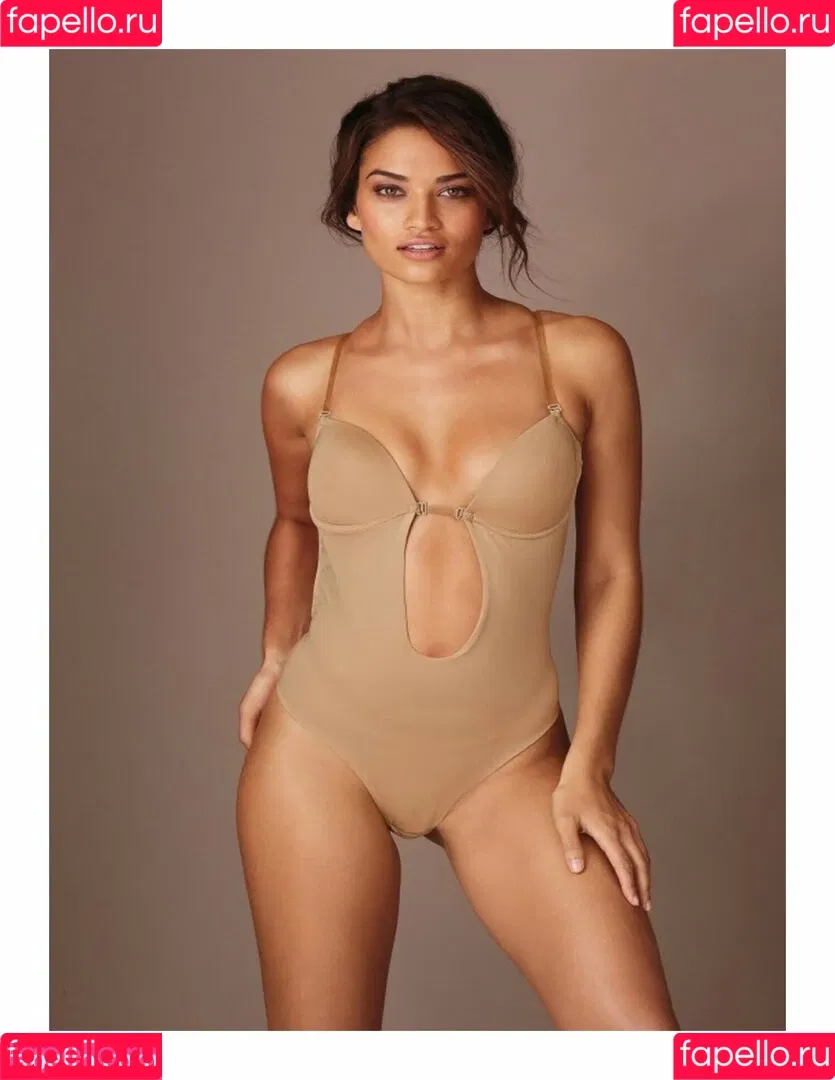Shanina Shaik Onlyfans Photo Gallery 