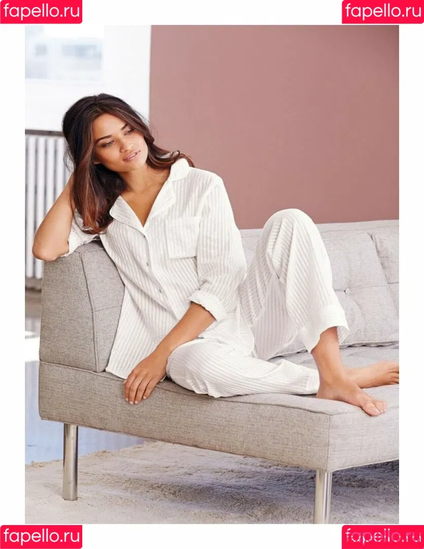 Shanina Shaik Onlyfans Photo Gallery 