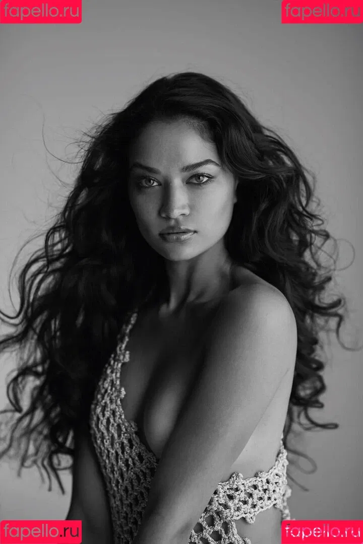 Shanina Shaik Onlyfans Photo Gallery 