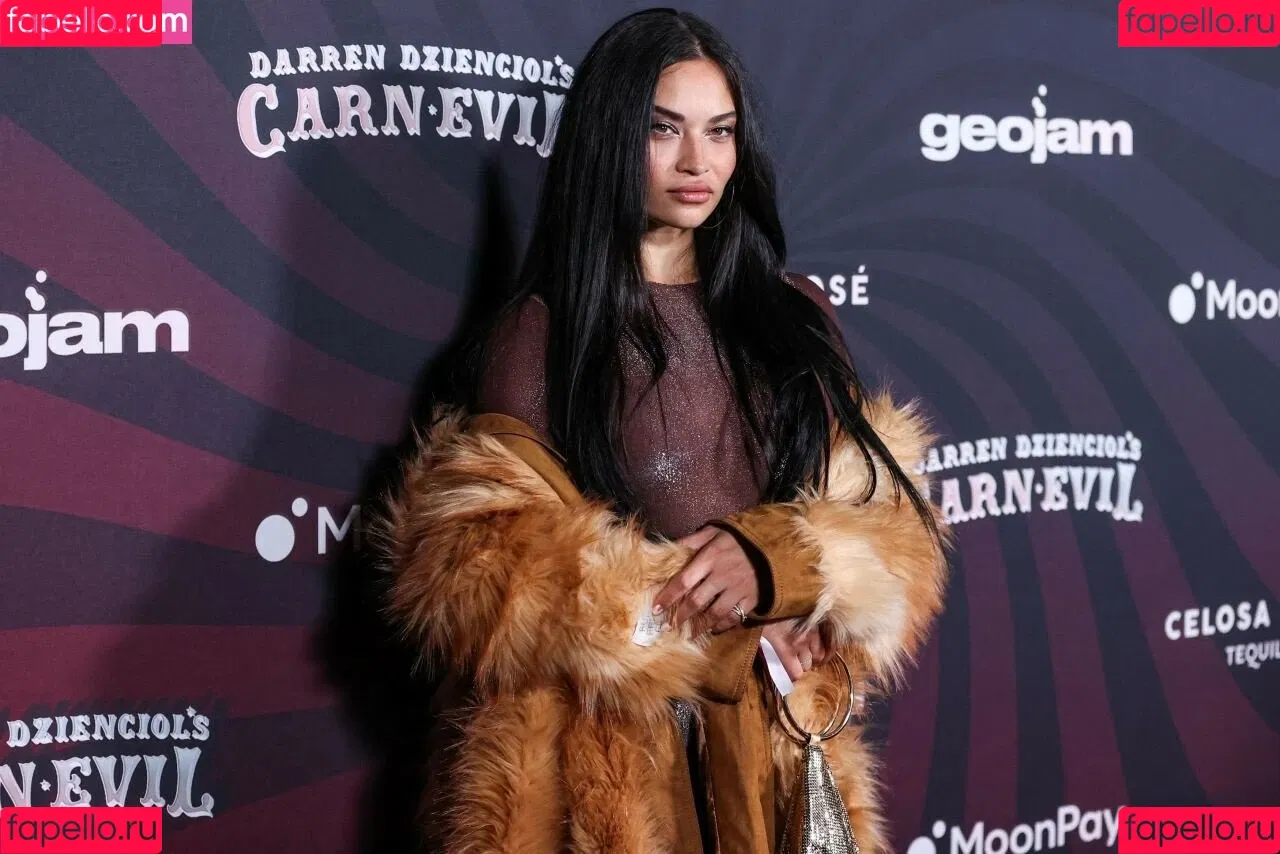 Shanina Shaik Onlyfans Photo Gallery 