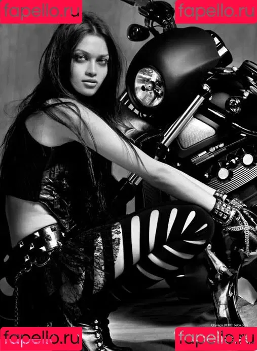 Shanina Shaik Onlyfans Photo Gallery 