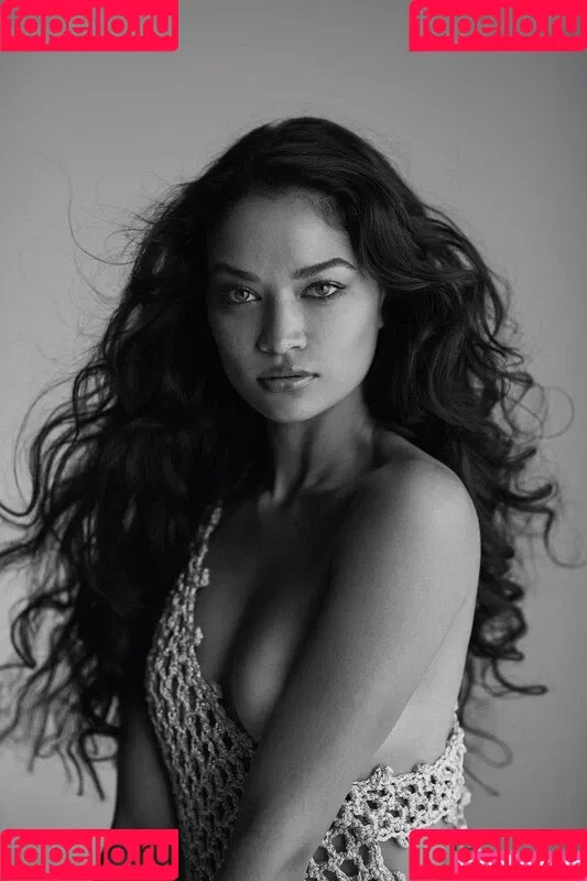 Shanina Shaik Onlyfans Photo Gallery 