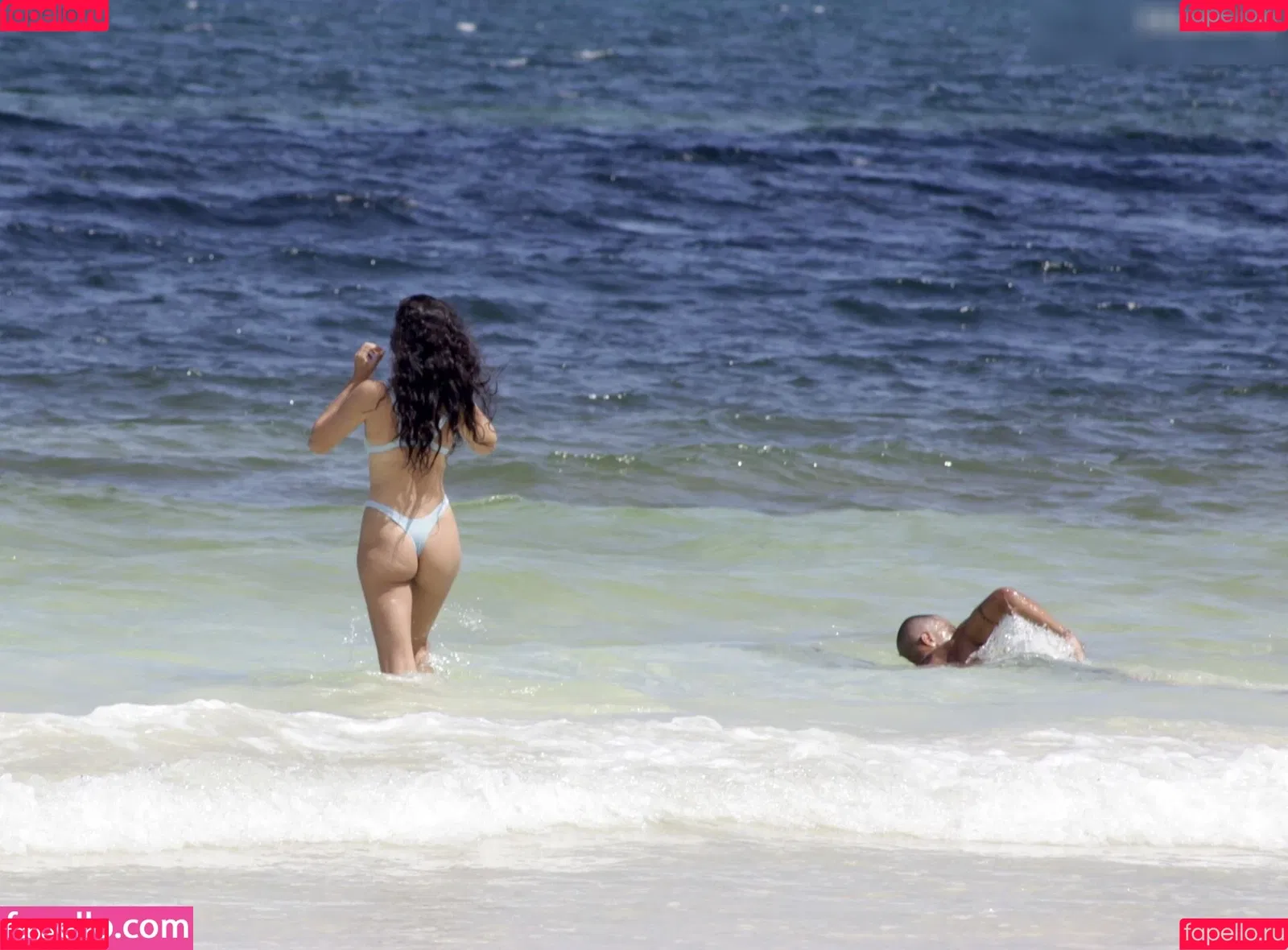 Shanina Shaik Onlyfans Photo Gallery 