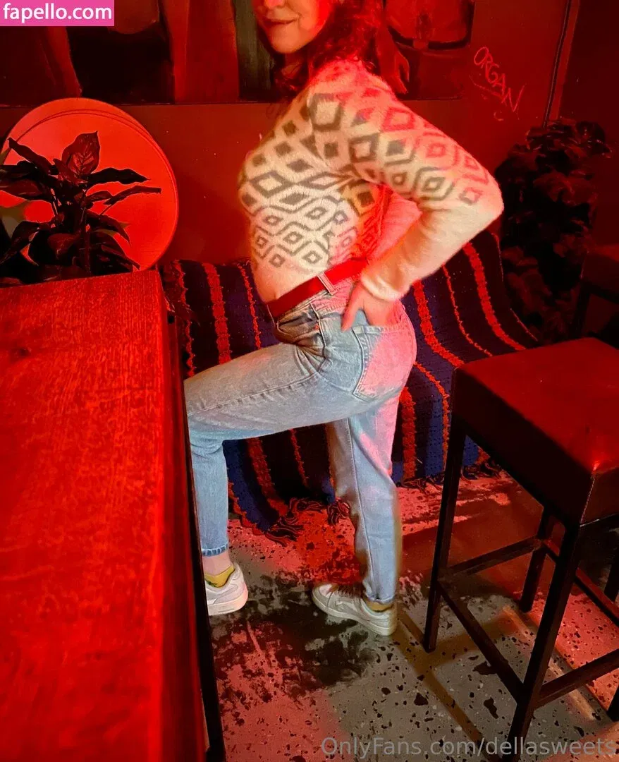 dellasweets Onlyfans Photo Gallery 