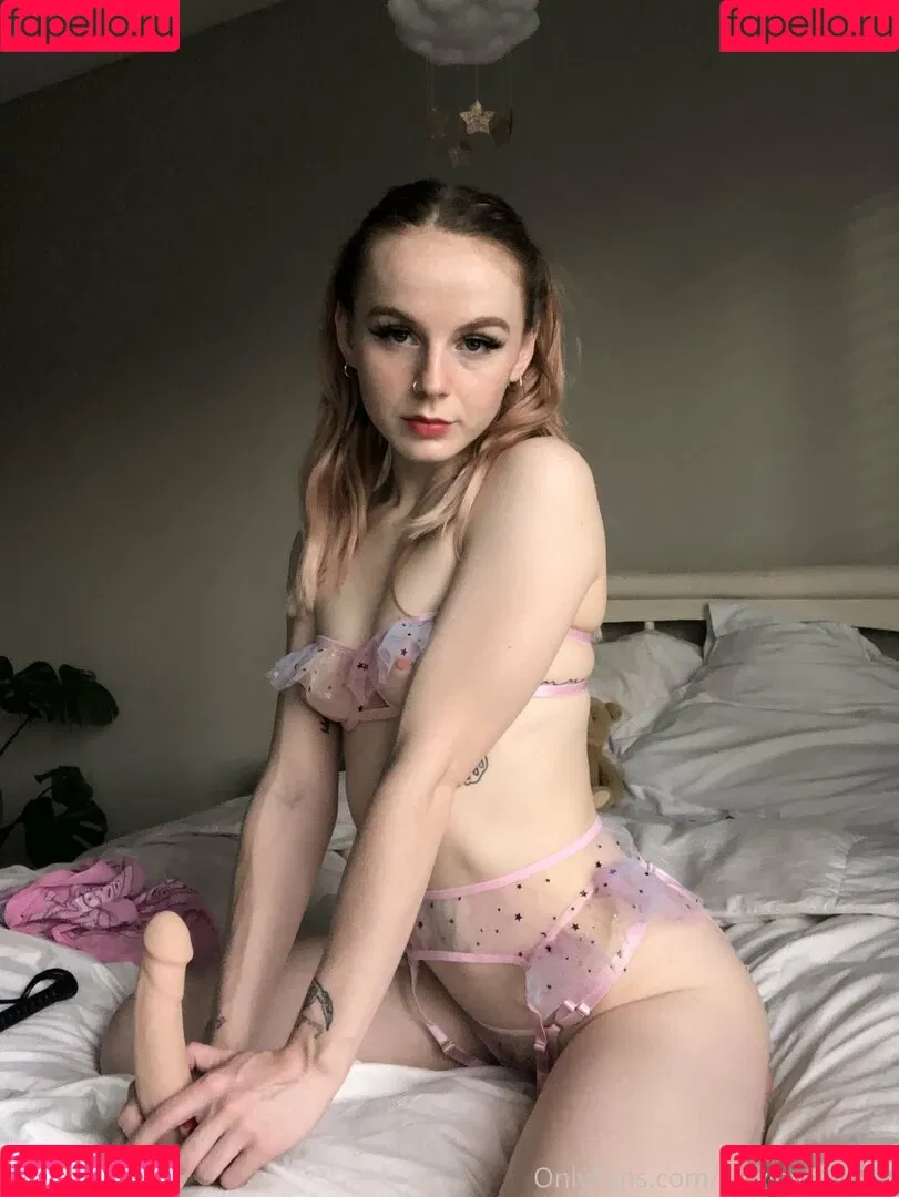 Lucylovejoyxxx Onlyfans Photo Gallery 