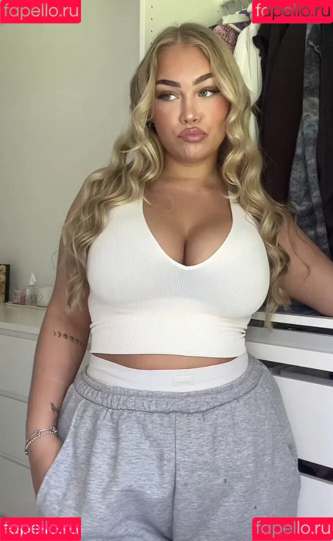 Lusandraa Onlyfans Photo Gallery 