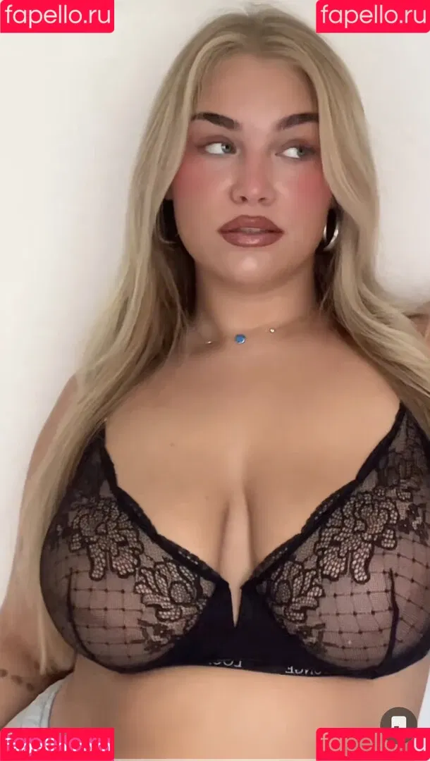 Lusandraa Onlyfans Photo Gallery 