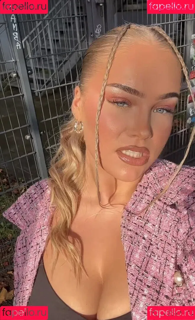 Lusandraa Onlyfans Photo Gallery 