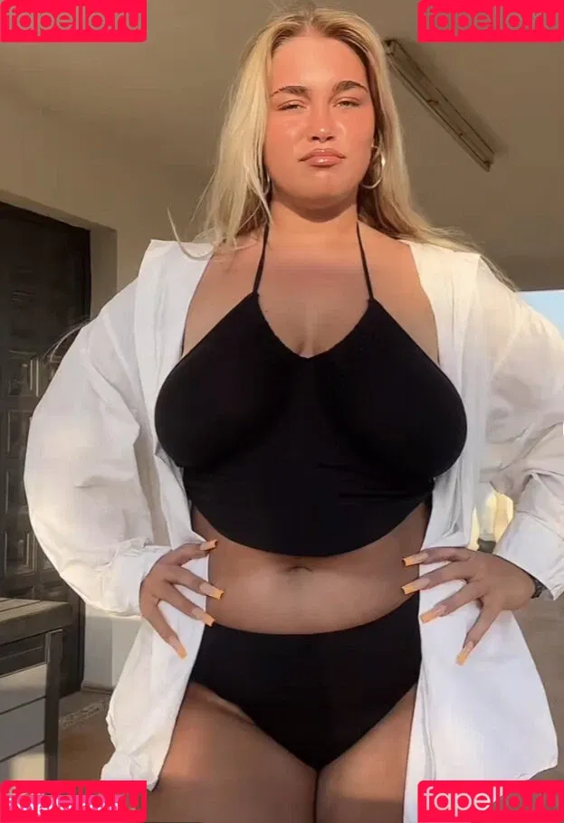 Lusandraa Onlyfans Photo Gallery 