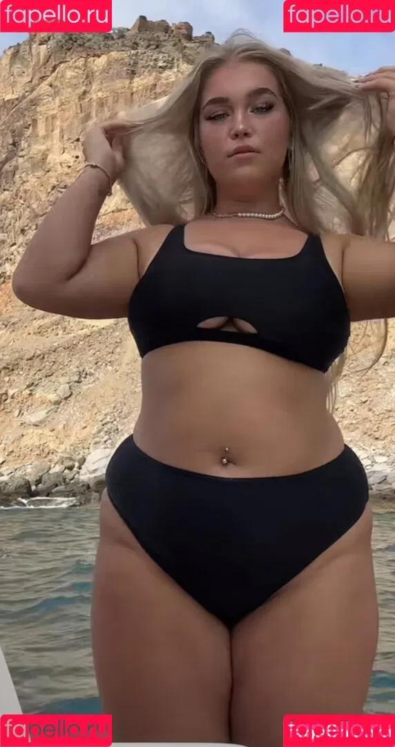 Lusandraa Onlyfans Photo Gallery 