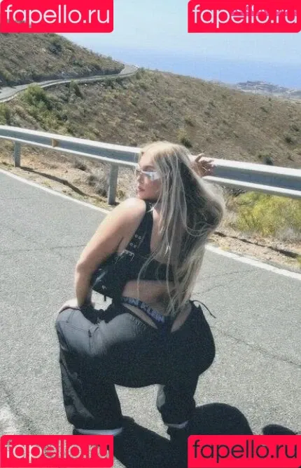 Lusandraa Onlyfans Photo Gallery 