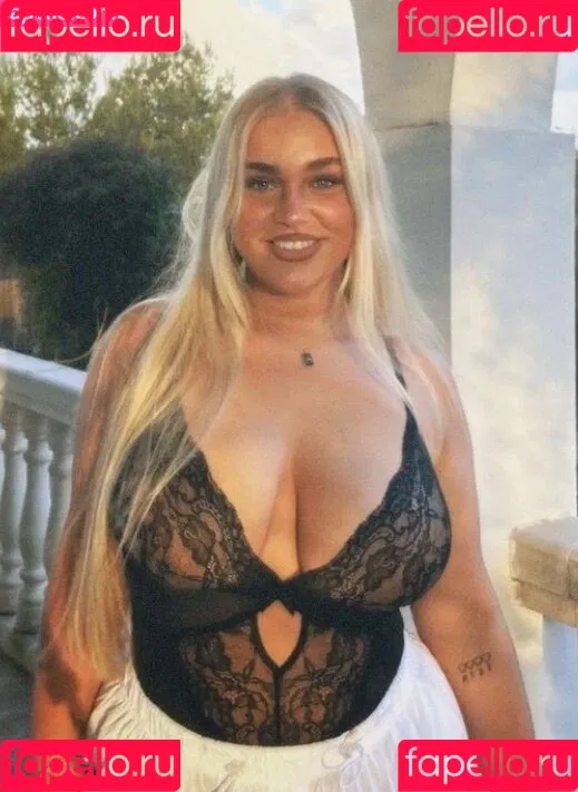 Lusandraa Onlyfans Photo Gallery 