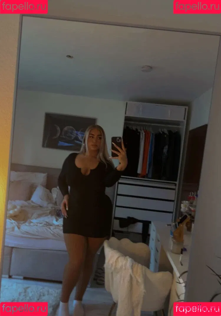 Lusandraa Onlyfans Photo Gallery 