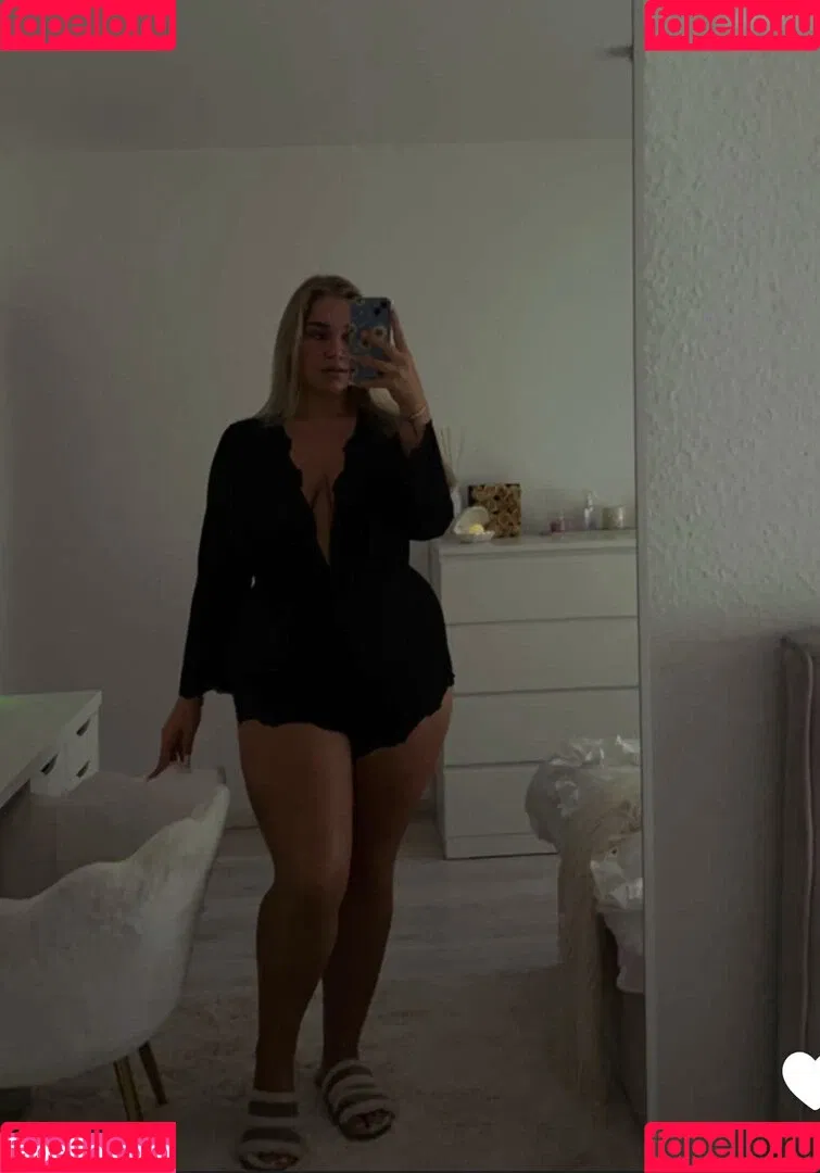 Lusandraa Onlyfans Photo Gallery 