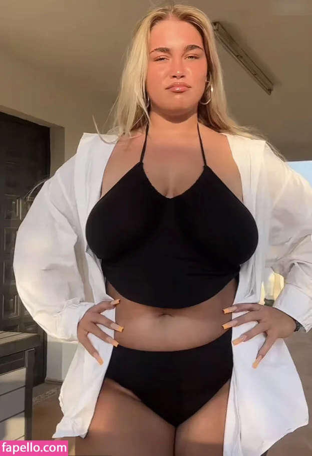 Lusandraa Nude Onlyfans Photo 36