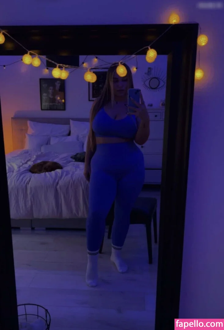 Lusandraa Nude Onlyfans Photo 24