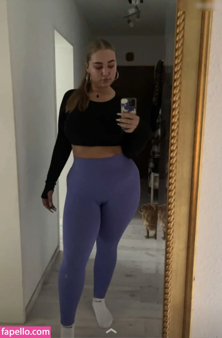 Lusandraa Nude Onlyfans Photo 23