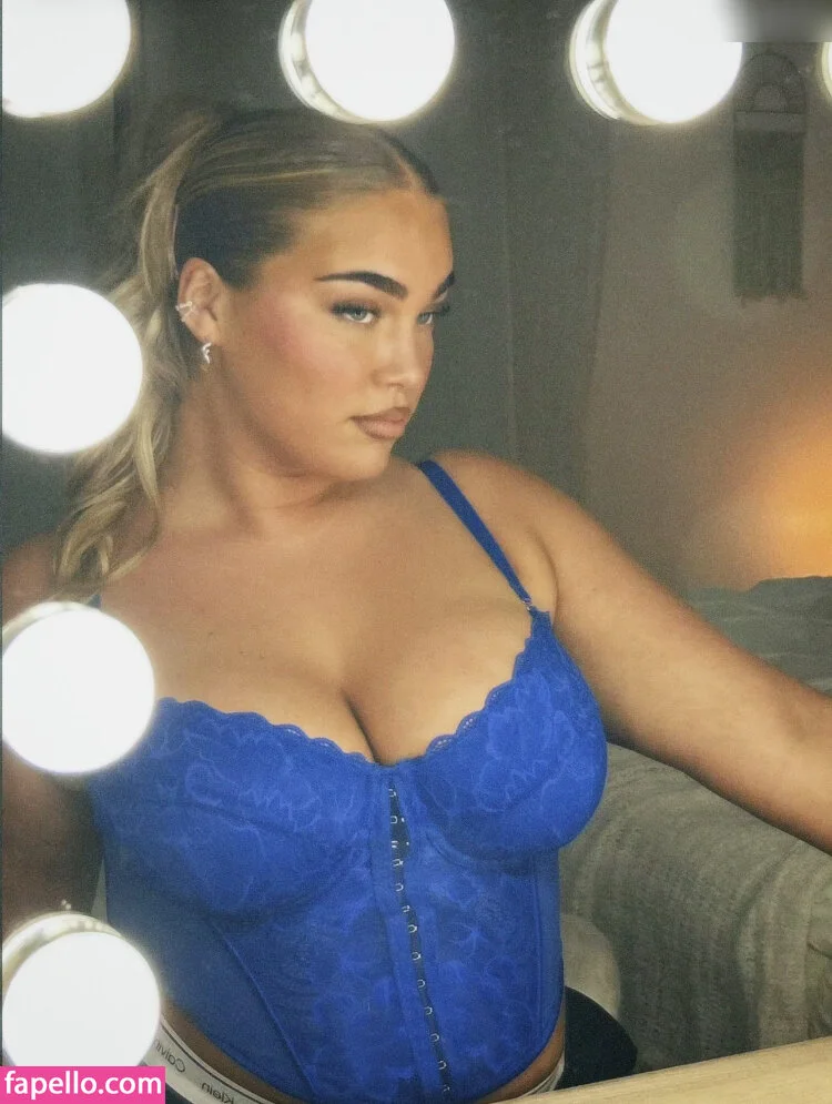 Lusandraa Nude Onlyfans Photo 18