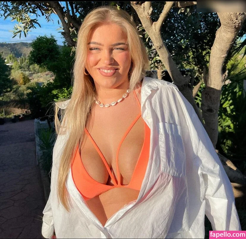 Lusandraa Nude Onlyfans Photo 4