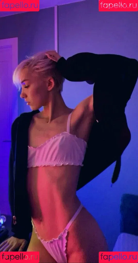 Izabellaaaaaa Onlyfans Photo Gallery 