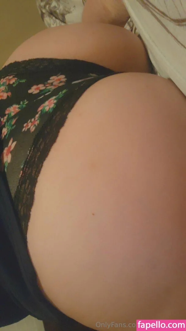 thigh_socks Onlyfans Photo Gallery 