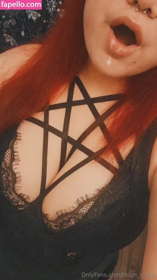 thigh_socks Onlyfans Photo Gallery 