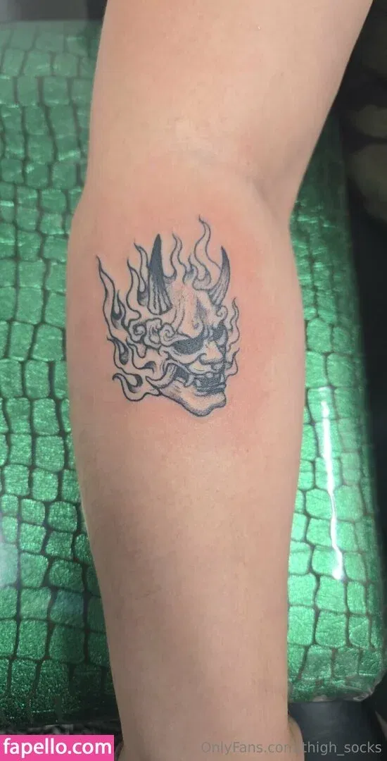 thigh_socks Onlyfans Photo Gallery 