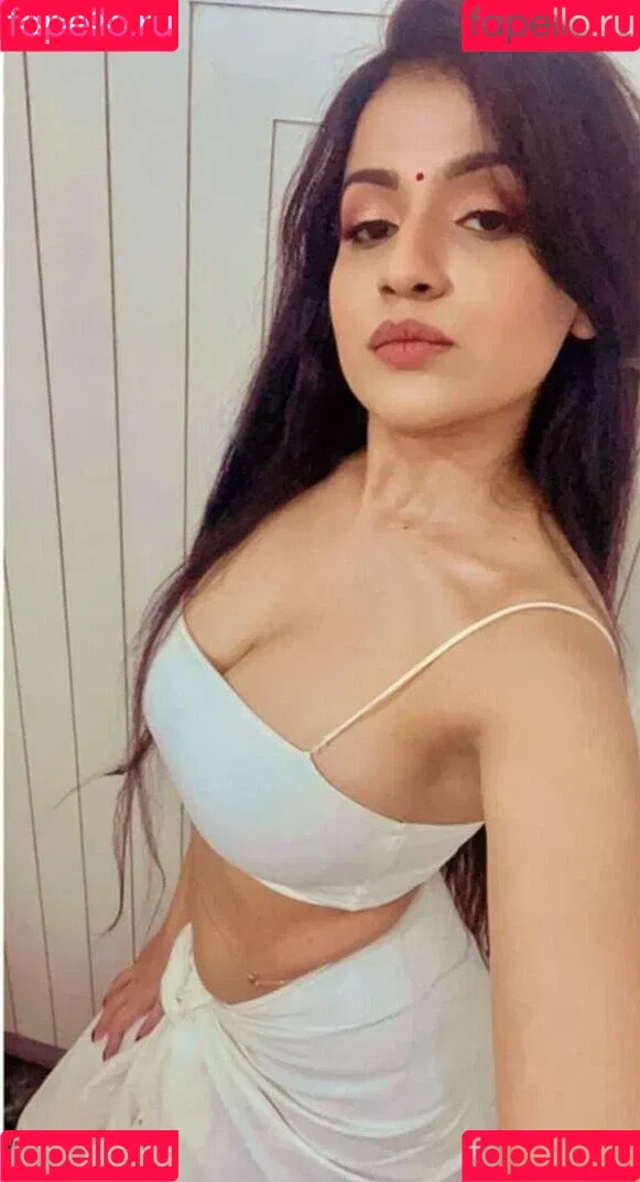 Nidhi Chaudhary Onlyfans Photo Gallery 