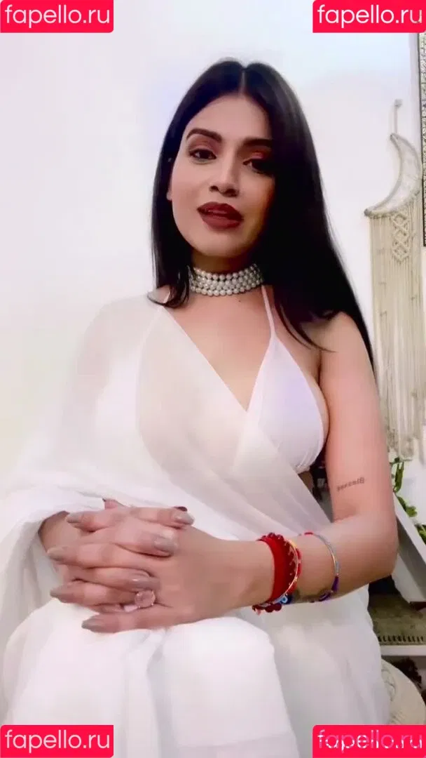 Nidhi Chaudhary Onlyfans Photo Gallery 