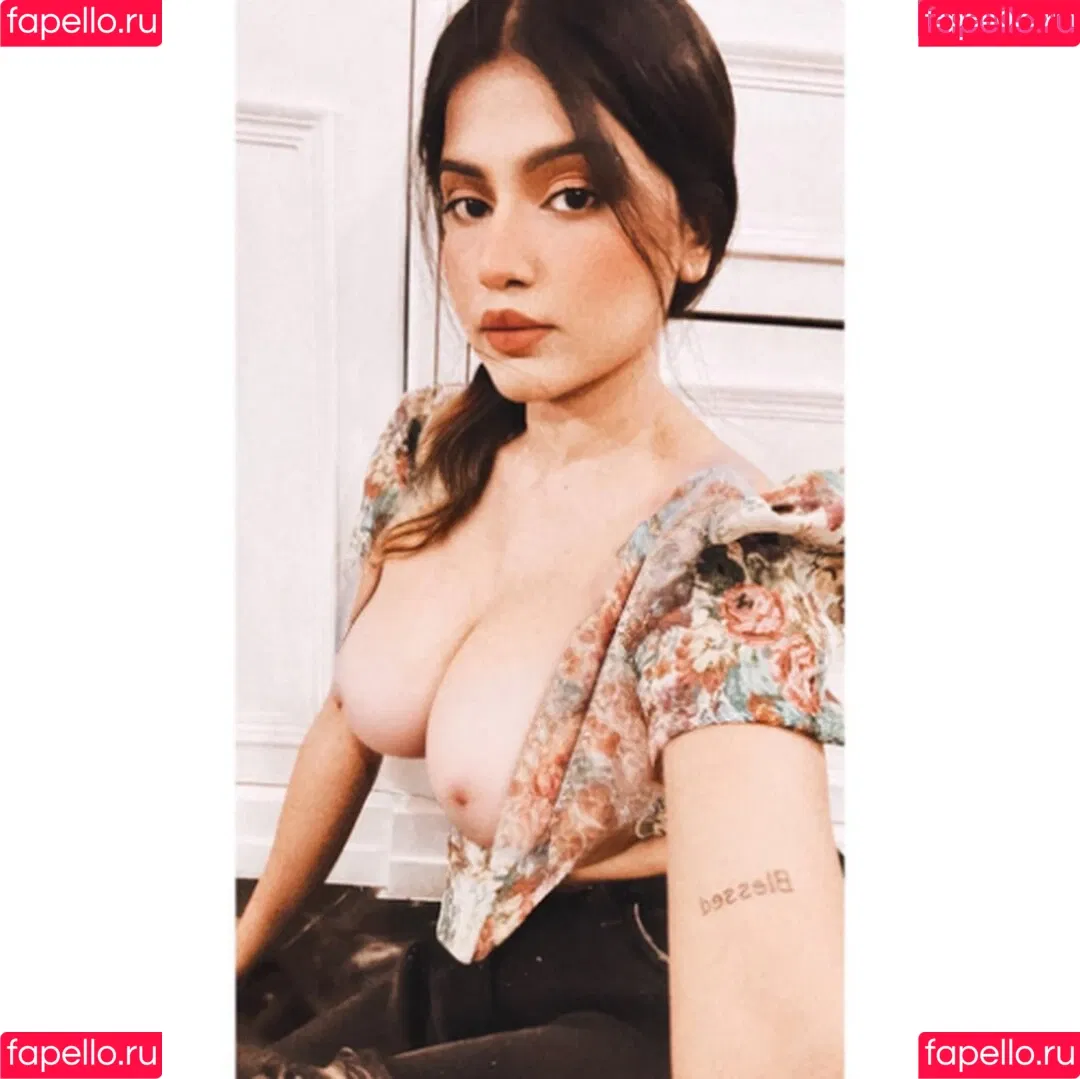 Nidhi Chaudhary Onlyfans Photo Gallery 