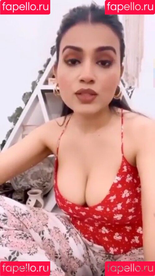 Nidhi Chaudhary Onlyfans Photo Gallery 