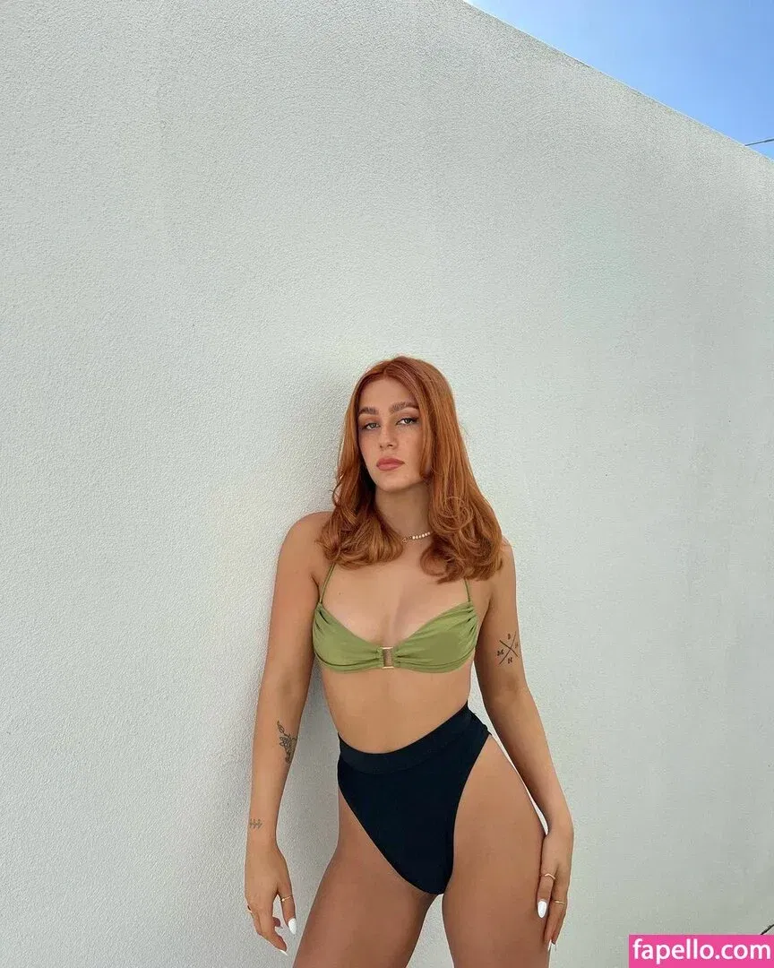 Lara Ledwidge Onlyfans Photo Gallery 