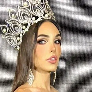 Miranda Lombardo Onlyfans Photo Gallery 